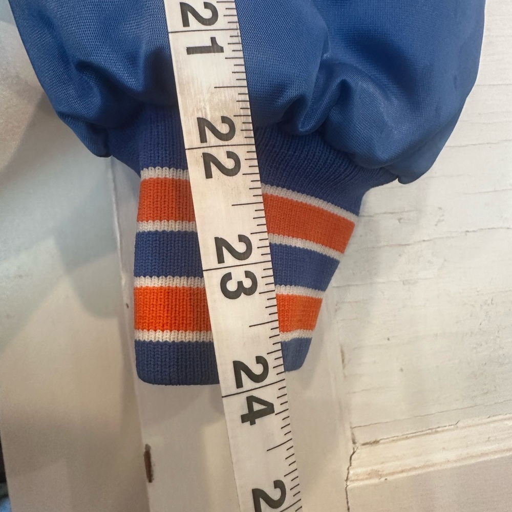 Vintage Denver Broncos bomber jacket - Picture 9 of 9